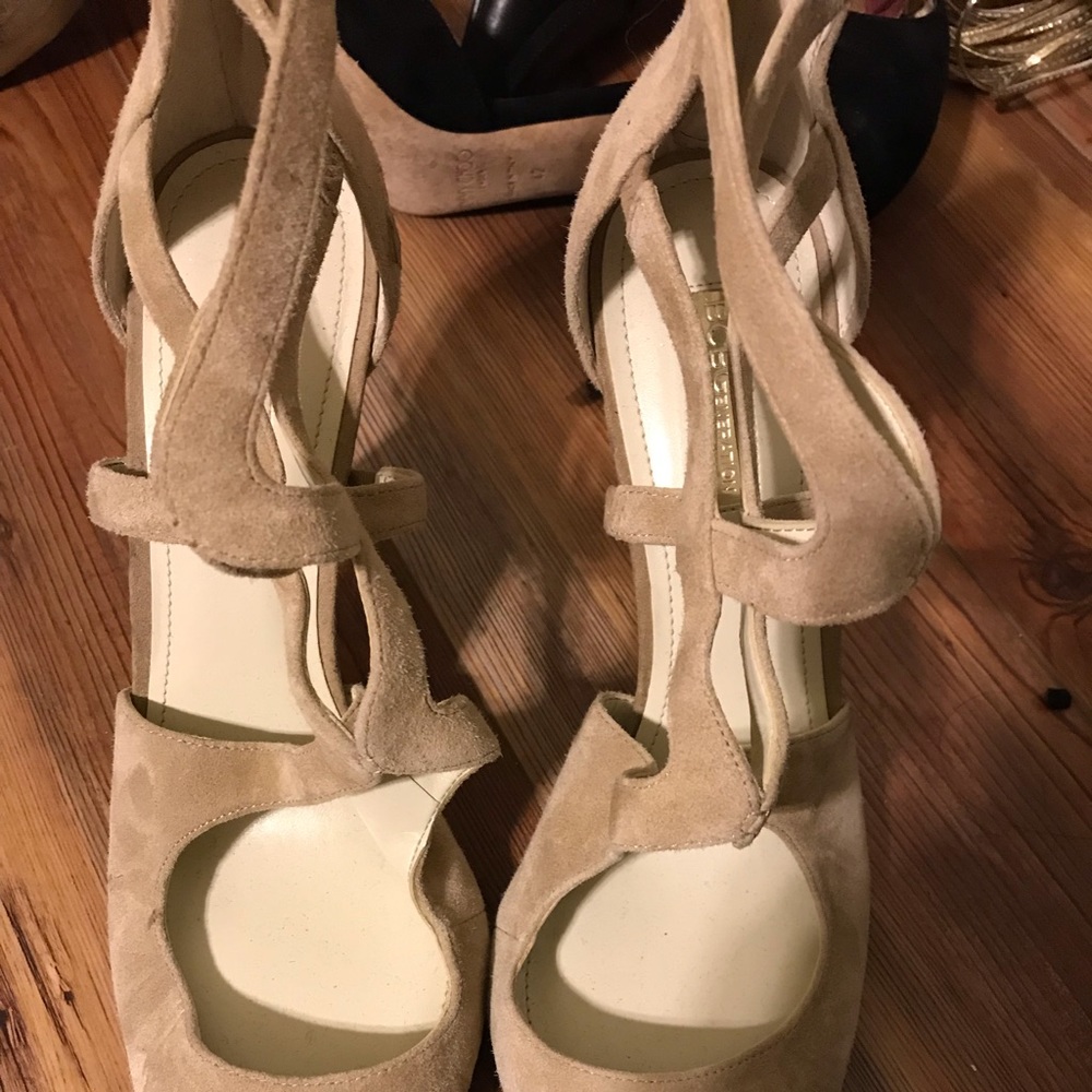BCBG suede tan heels